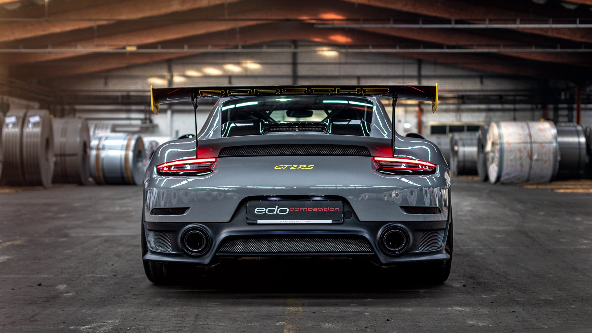 青训基金：支持青少年足球发展的创新模式，青年足球训练