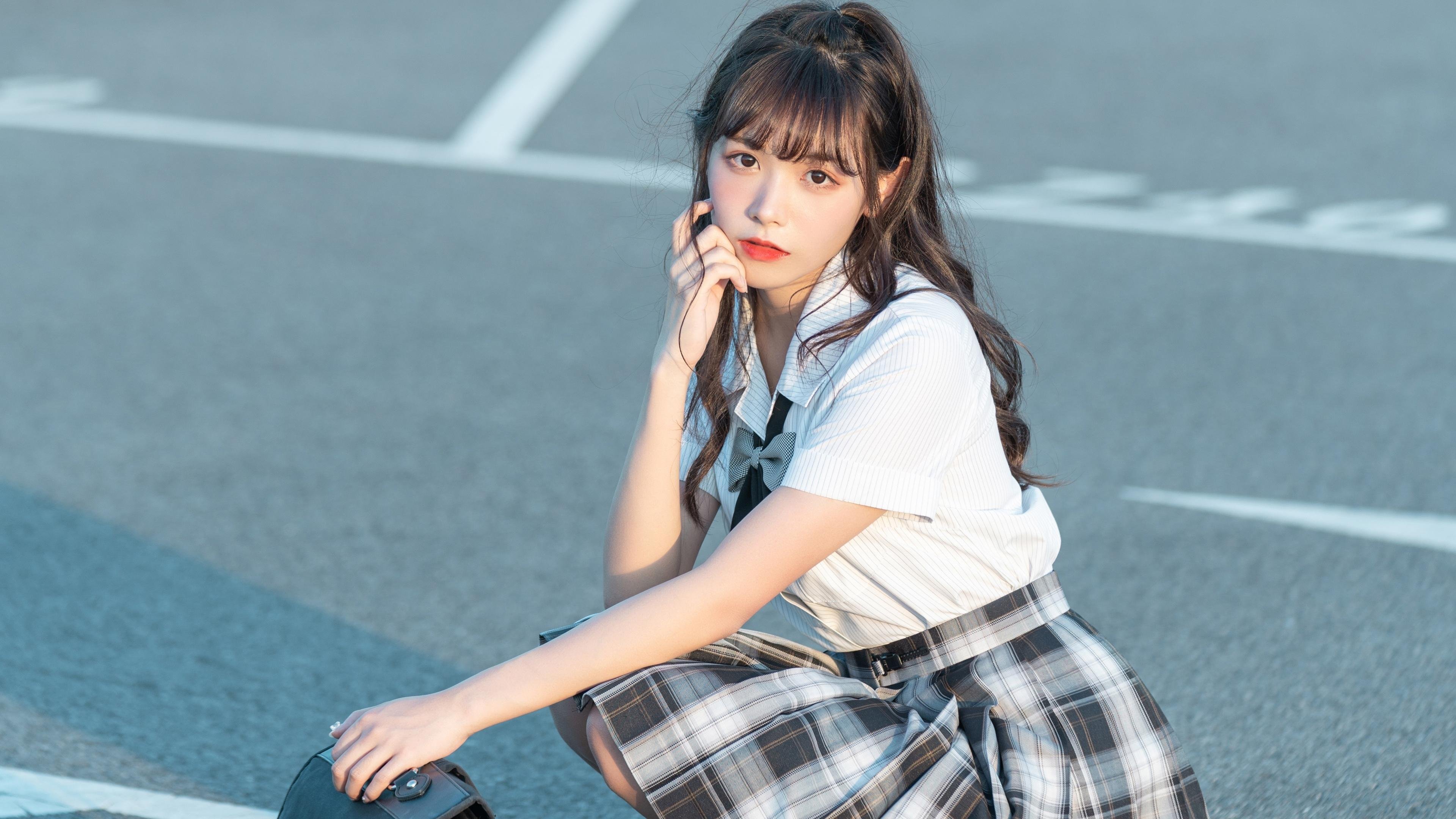 胡贝特·科斯泳池内外双重突破展现实力,胡安贝内特百度百科