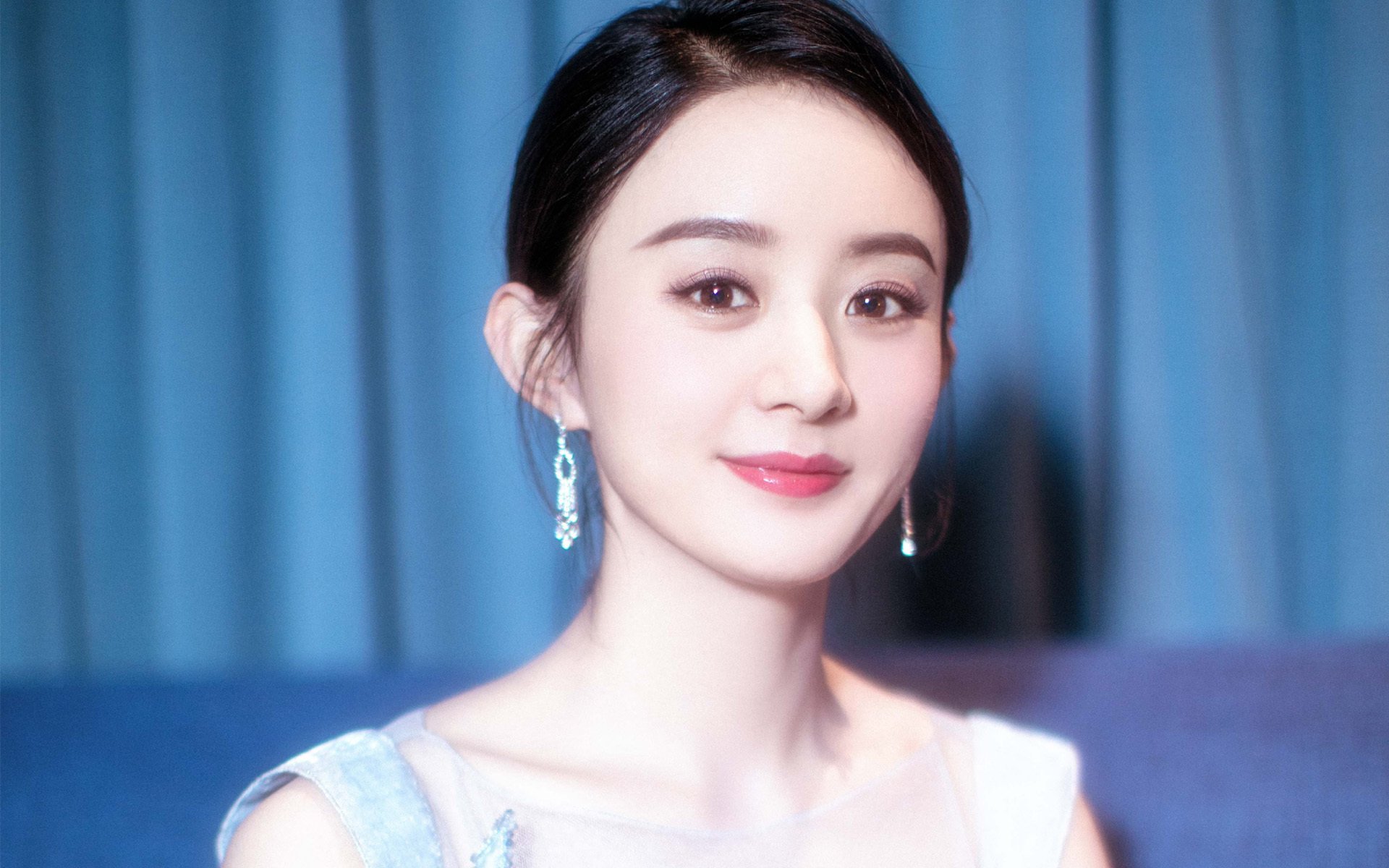 英超最后一搏：逆境搏斗，传奇由此开启，英超最后一名能拿多少转播钱